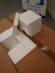 C231N  C231N stuks Polystyrene kubusmal 150mm Doos met 45 kubusvormen 150 mm uit polystyreen met dito deksel
model ABC-Test

Afmeting doos: 117x63x71cm

v2013-06 Mal in doos
